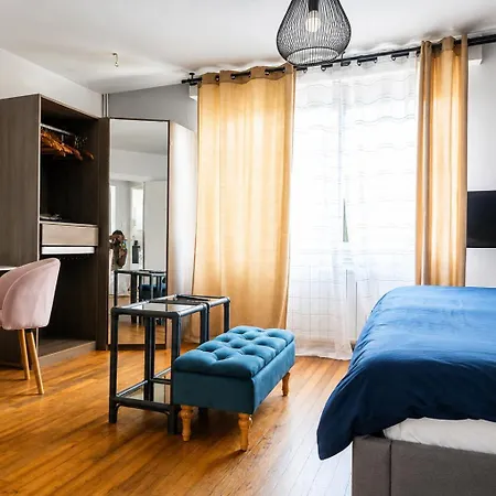 Holiday home Appt En Duplex, Centre-ville, Jardin, Terrasse, Parking A 5 Min A Pied De La *