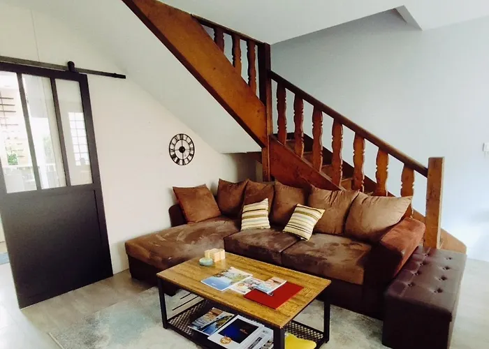 Ferienhaus Loueurdappart - Maison Calme Entre Et Commerces A Pied *