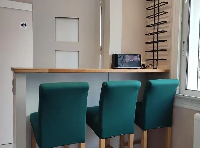 Loueurdappart - Maison Calme Entre Et Commerces A Pied *